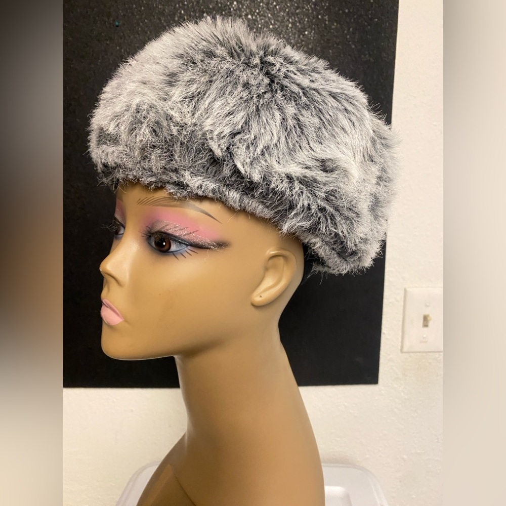Frosty White Grey Faux Fur Hat - Gray Winter Y2K Cold Girl Alt Russian Doll